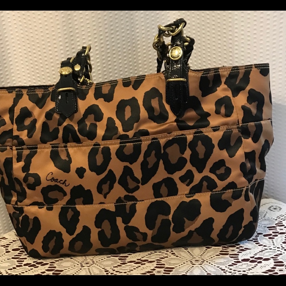 Coach est. 1941  “Rare Bag” Authentic No. 15554 - Picture 3 of 6